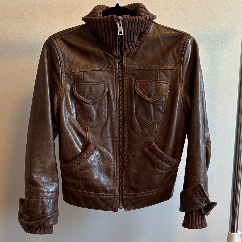 ❣️True Y2K Vintage Brown Leather Jacket with Ribbed Collar. Serious Offers Only
